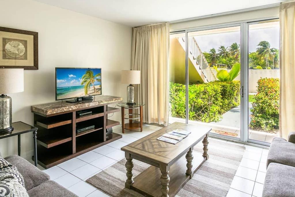Beach Living At Island Pine Villas Blp George Town Ngoại thất bức ảnh