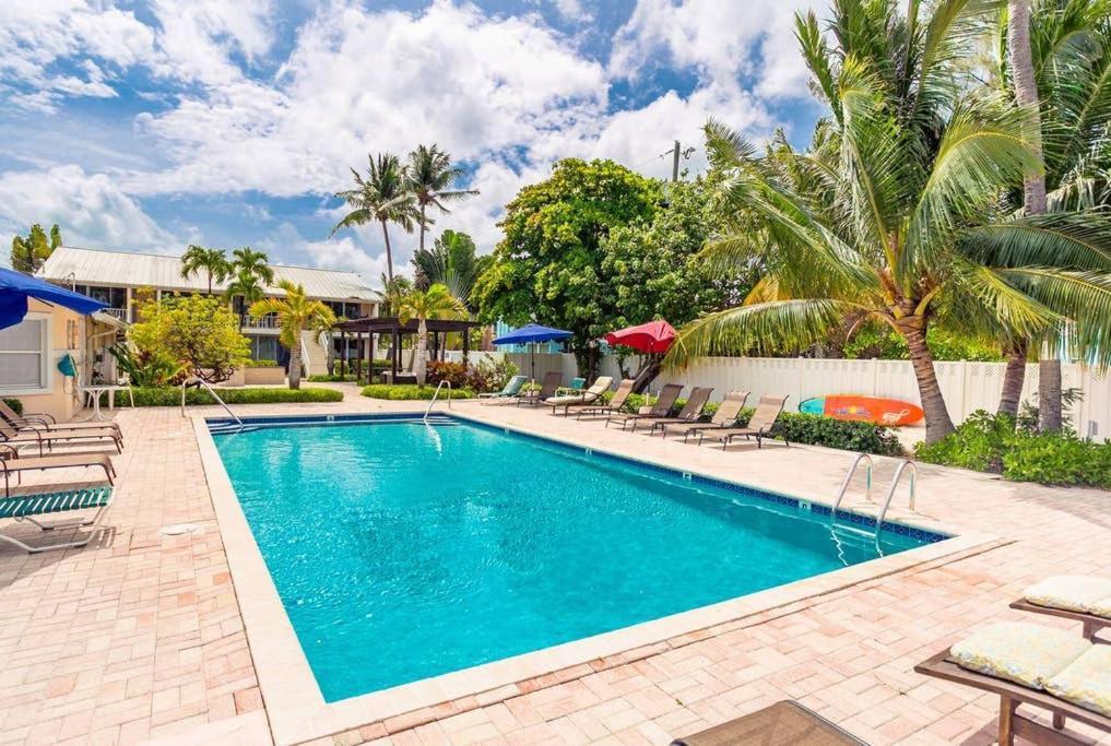 Beach Living At Island Pine Villas Blp George Town Ngoại thất bức ảnh