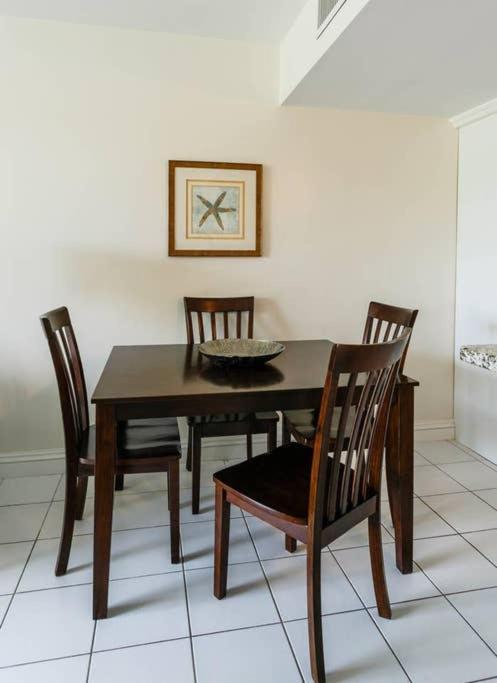 Beach Living At Island Pine Villas Blp George Town Ngoại thất bức ảnh
