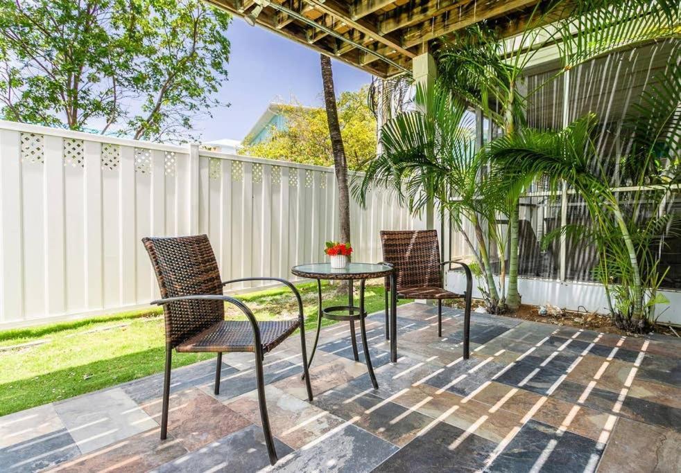 Beach Living At Island Pine Villas Blp George Town Ngoại thất bức ảnh