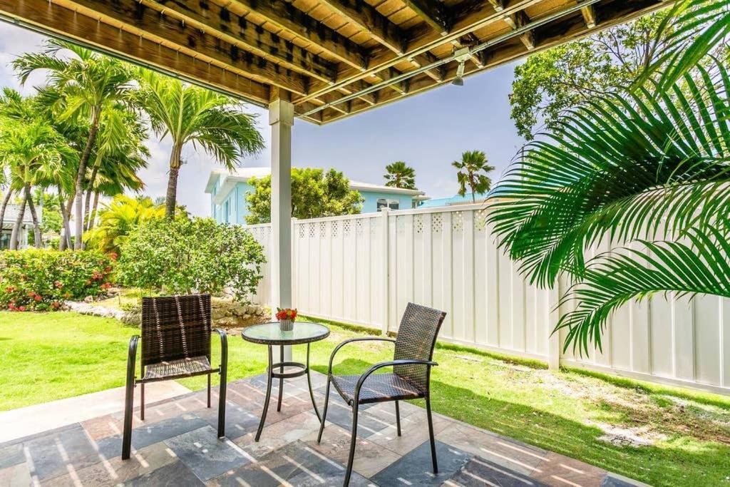 Beach Living At Island Pine Villas Blp George Town Ngoại thất bức ảnh